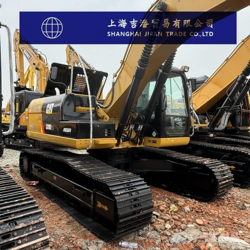 CAT 320 D حفارات زحافة