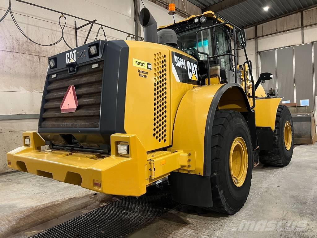 CAT 966 M لوادر بعجل