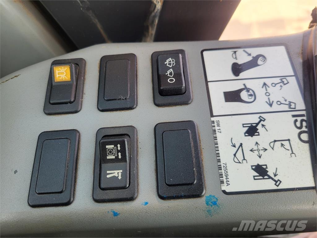 Bobcat E19 معدات البناء - غير ذلك