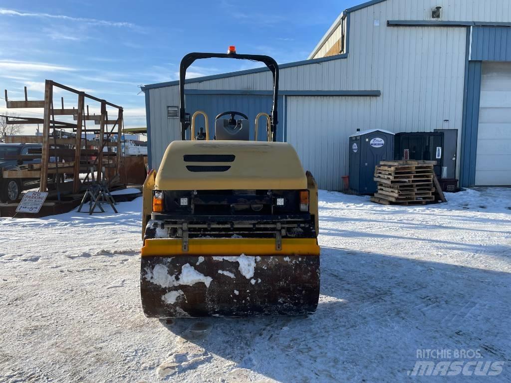 CAT CB 335 E مداحل ثنائية الاسطوانة