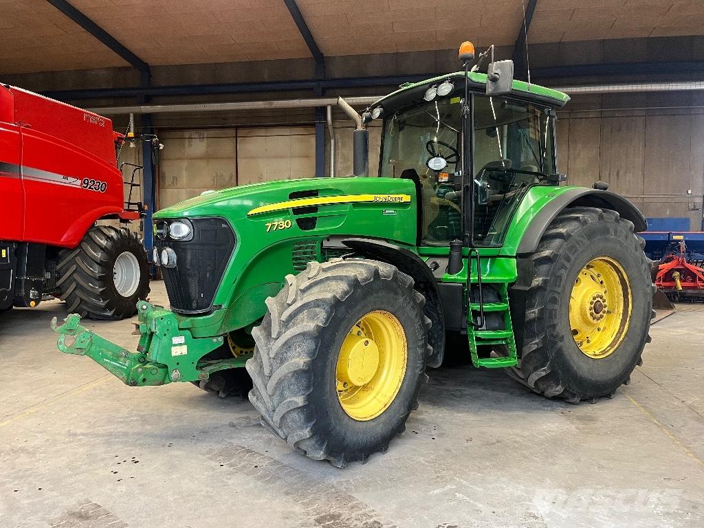 John Deere 7730 AQ الجرارات