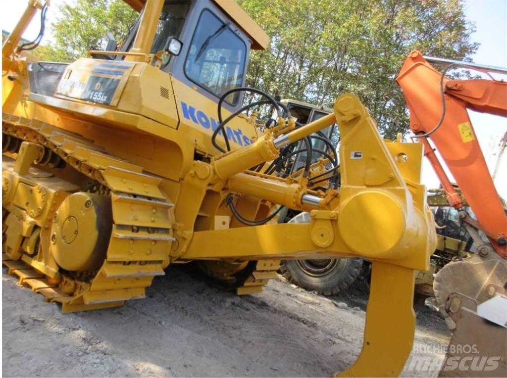 Komatsu D 155 A-1 بلدوزرات مجنزرة