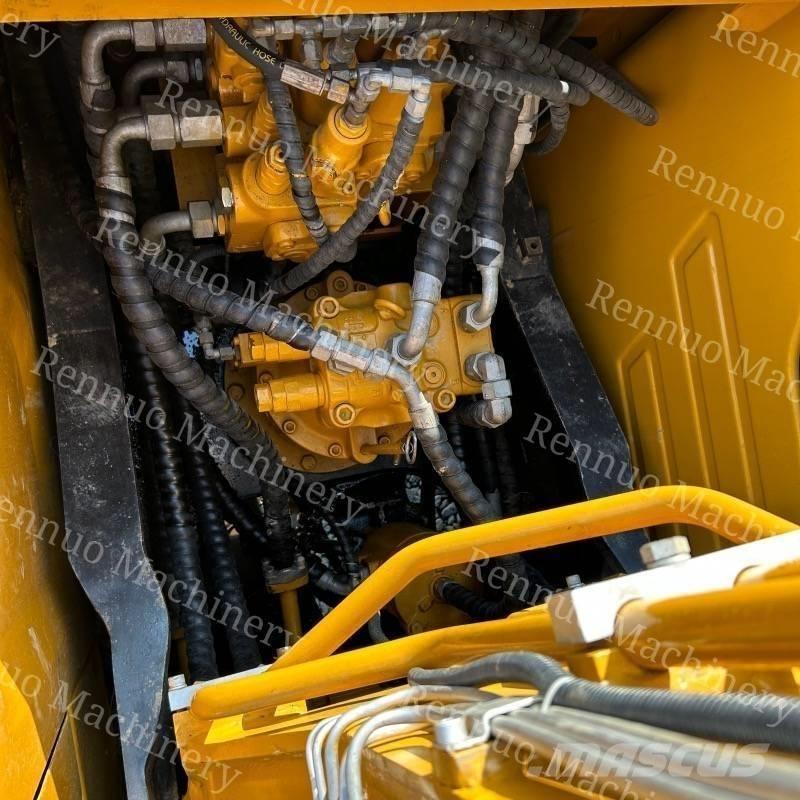 Sany SY 135 حفارات زحافة