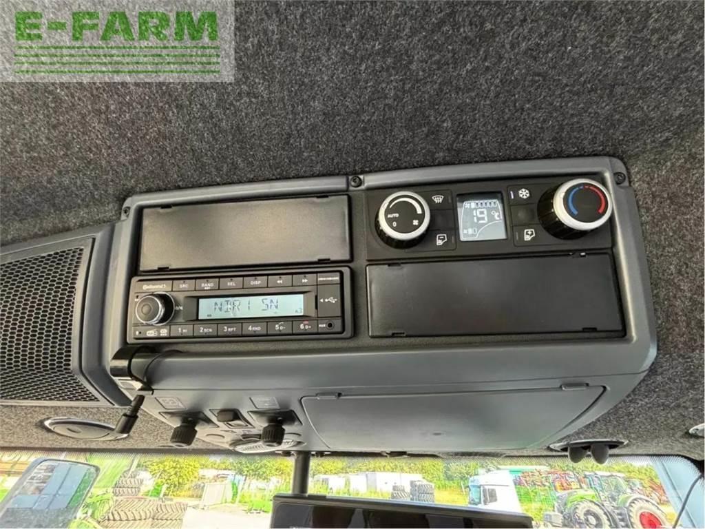 Valtra q 265 الجرارات