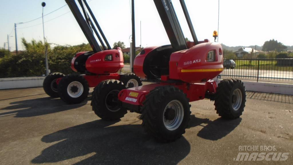 Manitou 200 ATJ رافعات سلة مفصلية