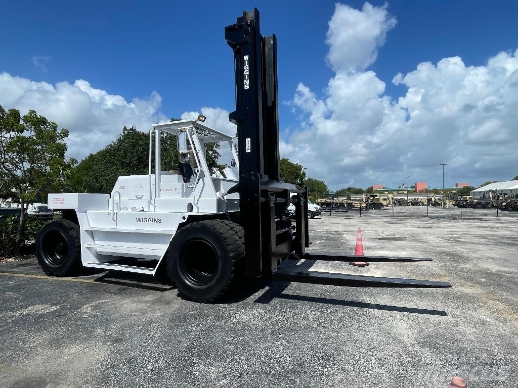 Wiggins W 420 YXL شاحنات الطرق الوعرة