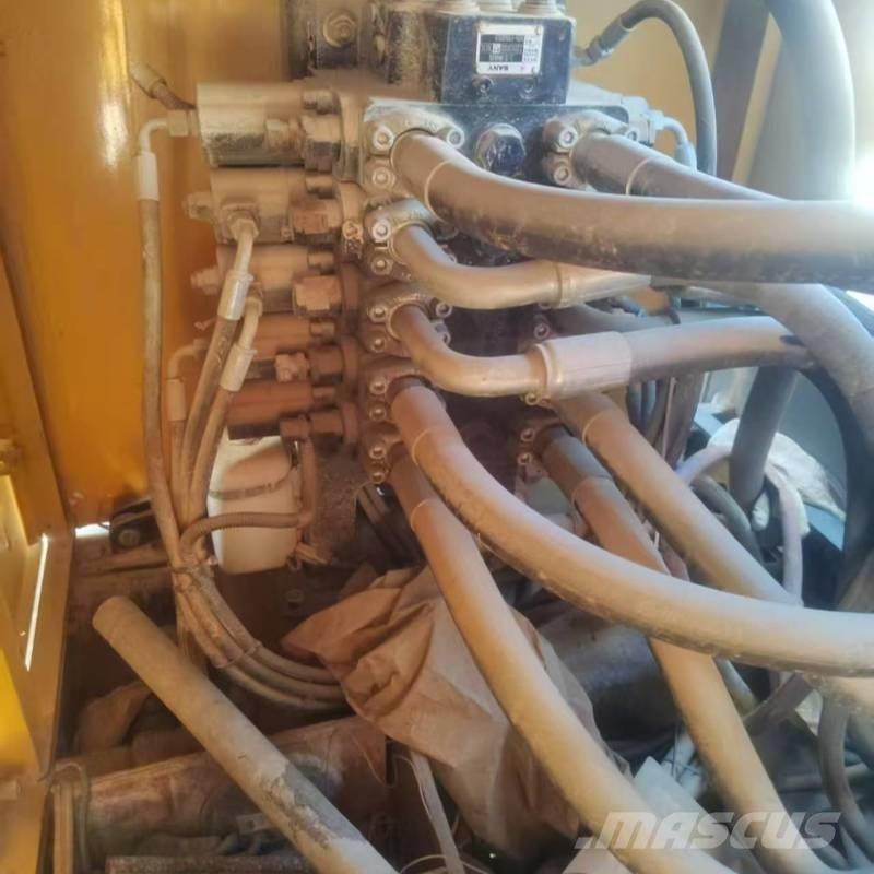 Sany SCC 550 E رافعات مجنزرة