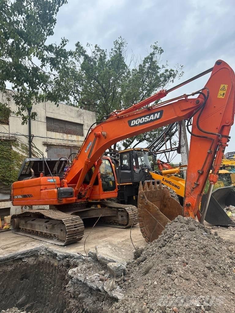 Doosan DX300 حفارات زحافة