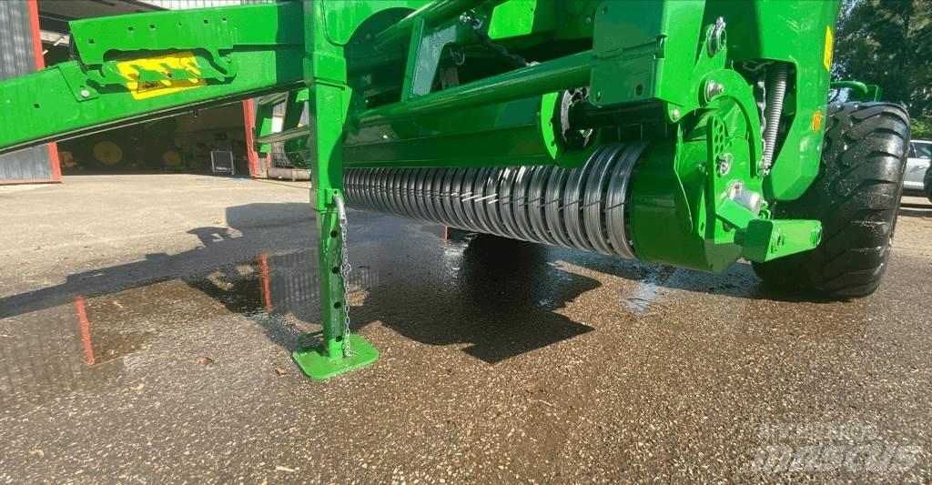 John Deere V461M محزمات مستديرة