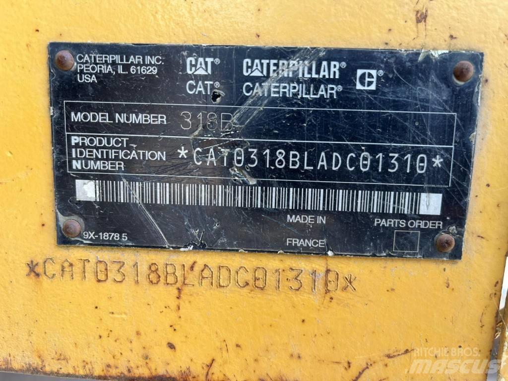 CAT 318 B L حفارات زحافة