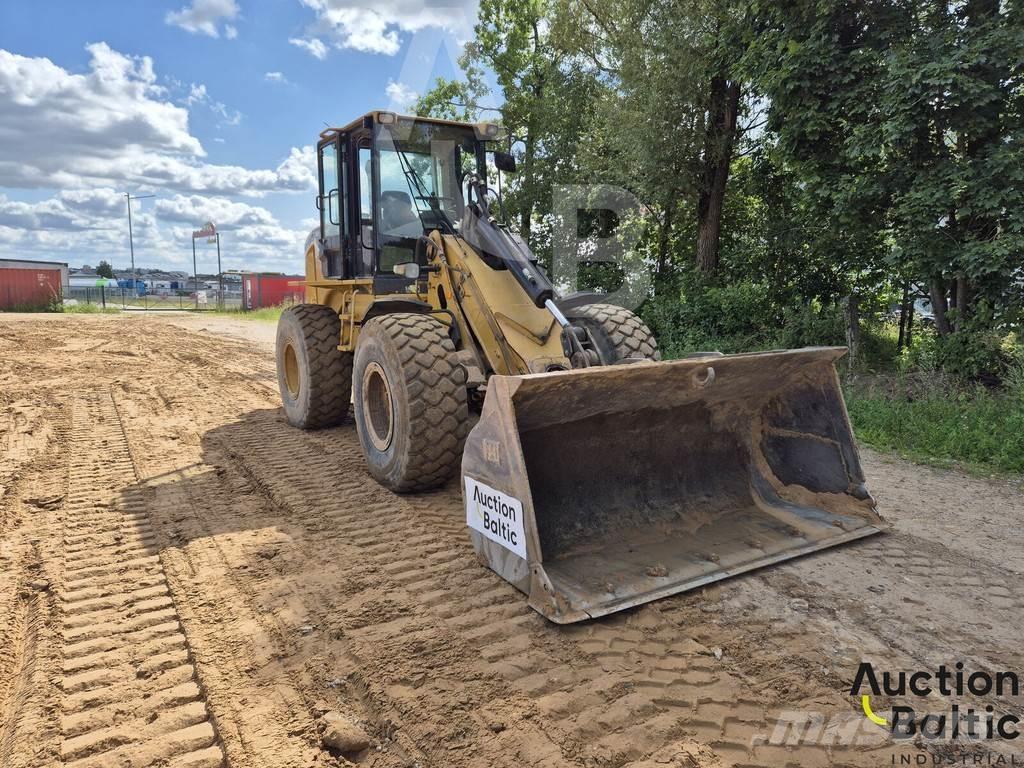 CAT 930 H لوادر بعجل