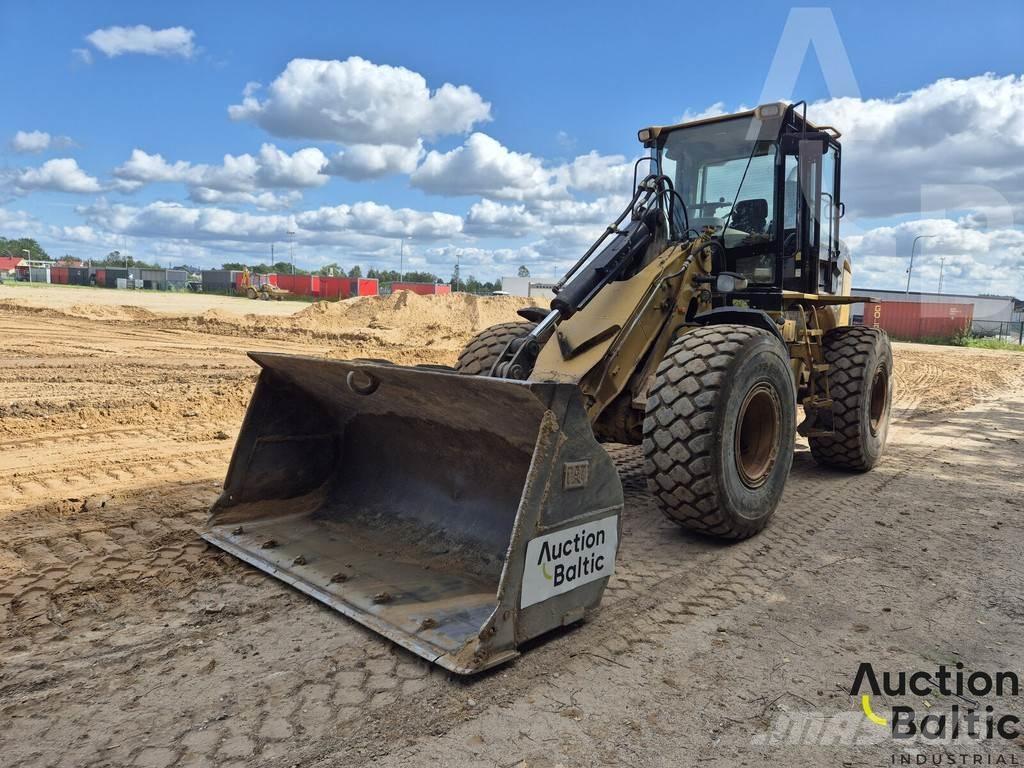 CAT 930 H لوادر بعجل