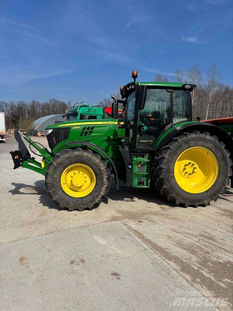John Deere 6155 R الجرارات