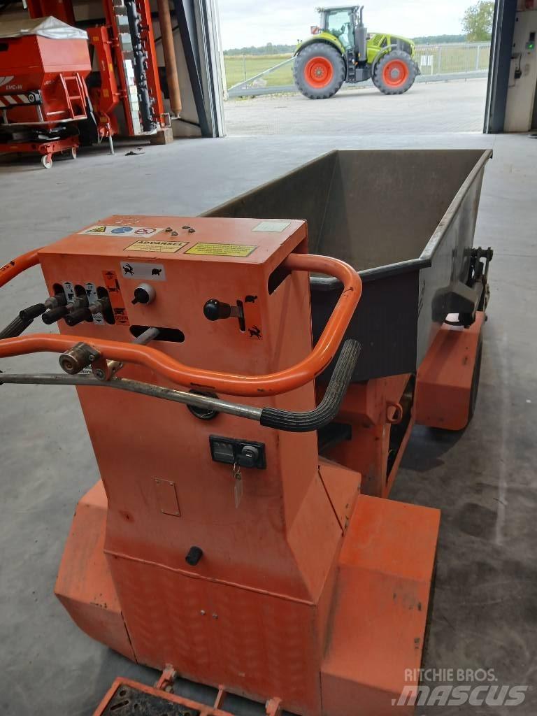 Bernards RCD 1600 عربات نقل قلابة للمواقع