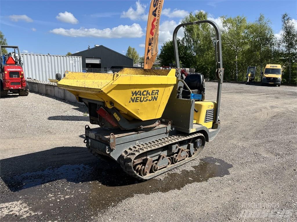 Wacker Neuson DT 15 عربات نقل قلابة للمواقع