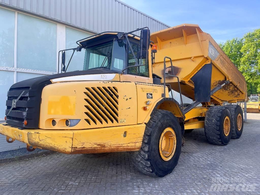 Volvo A25E ساحبات مفصلية