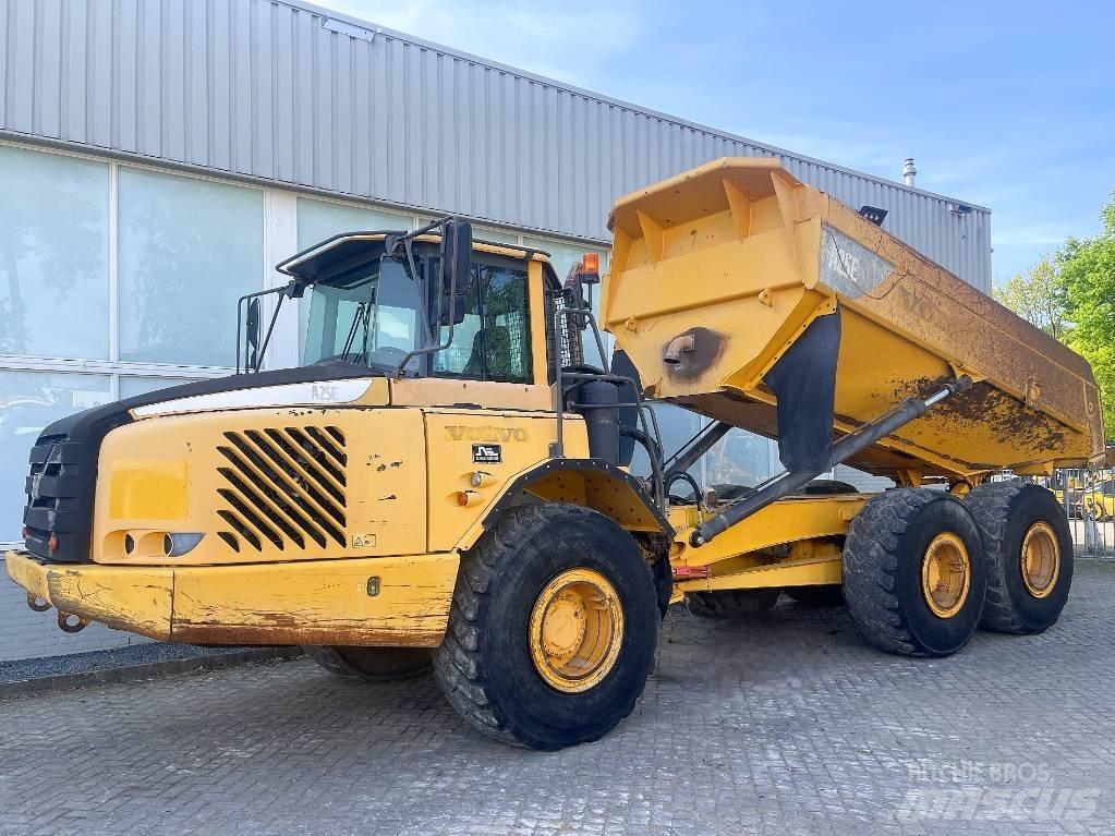 Volvo A25E ساحبات مفصلية