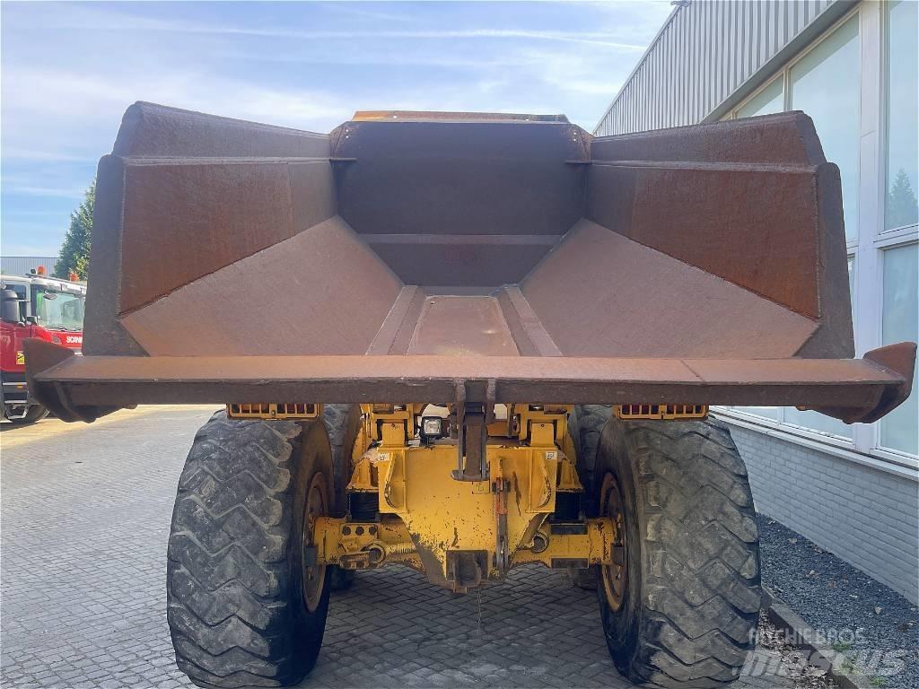 Volvo A25E ساحبات مفصلية