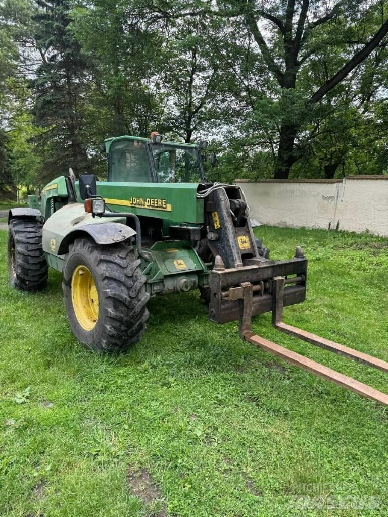 John Deere 3400 معدات مناولة لأغراض الزراعة