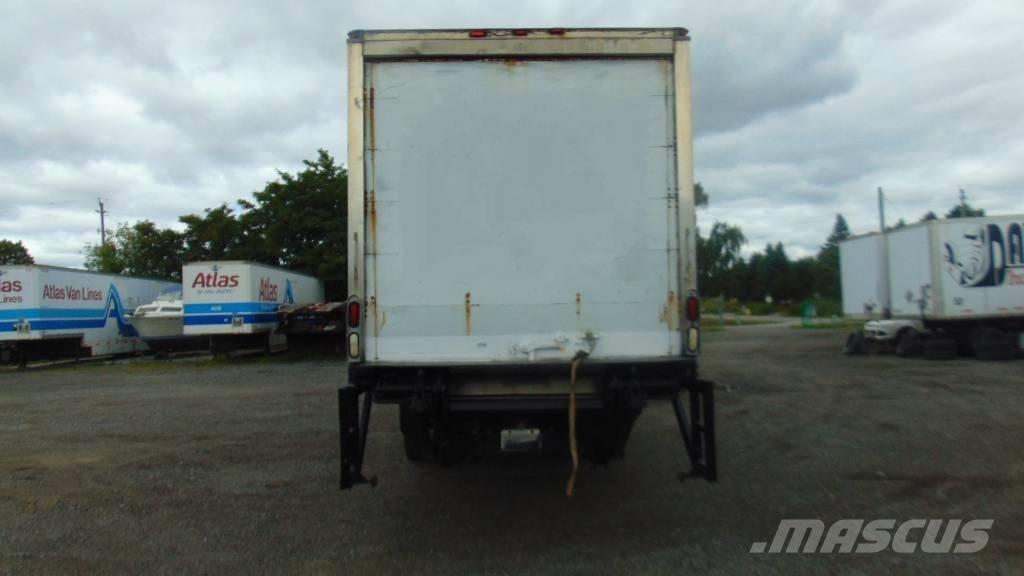 International 7600 شاحنات ذات هيكل صندوقي