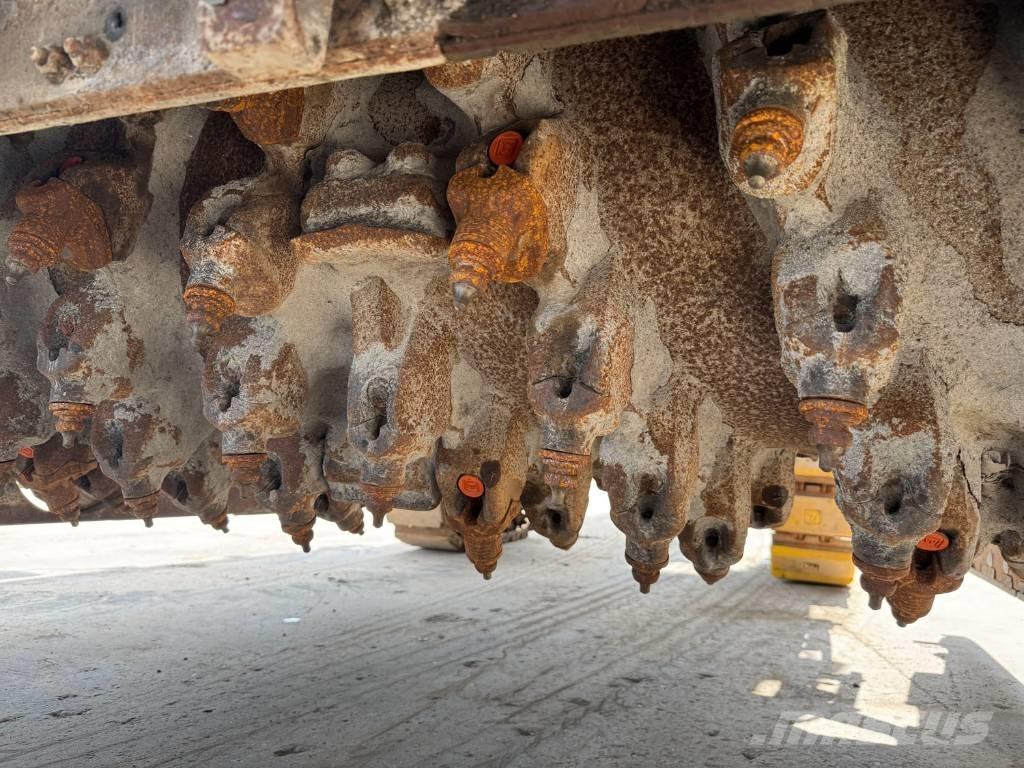 Wirtgen W 150 CFI ماكينات الكشط البارد للأسفلت