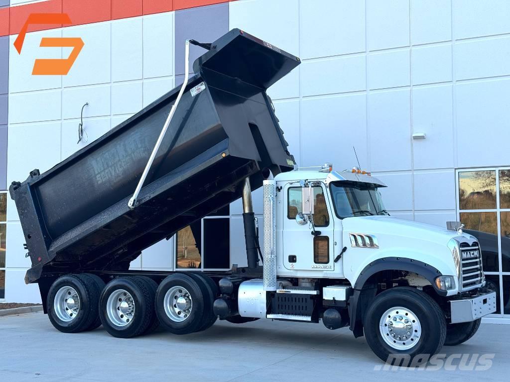 Mack GU713 شاحنات قلابة