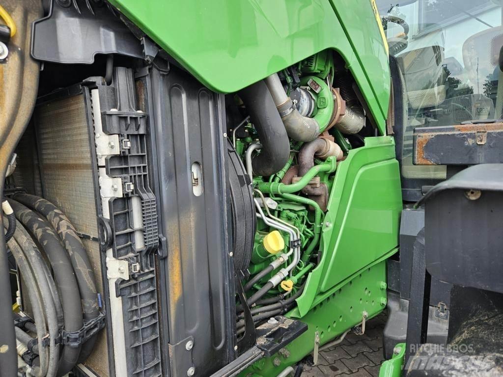 John Deere 6155R الجرارات