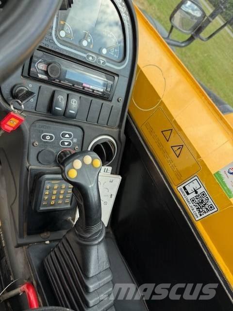 JCB 531-70 مناولات متداخلة