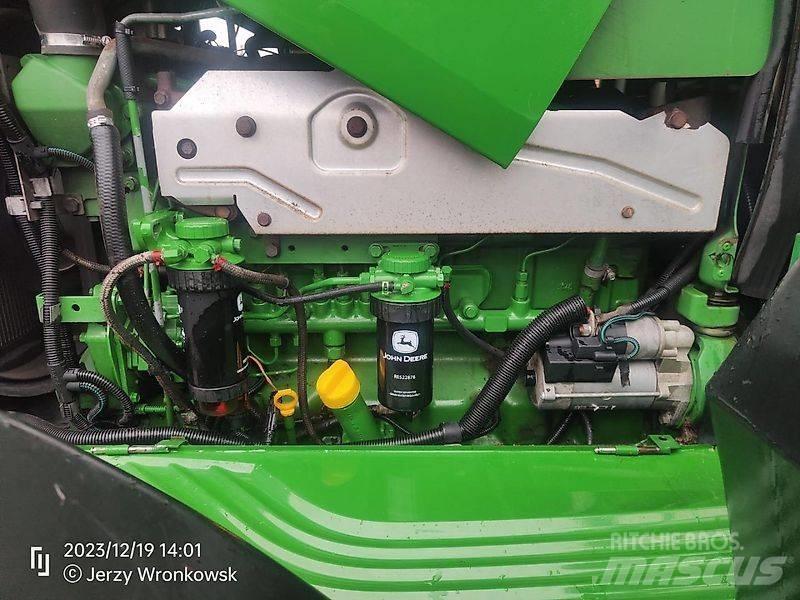 John Deere 7530 الجرارات