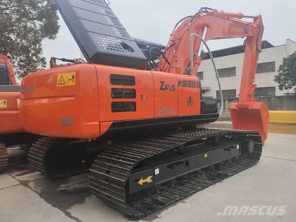 Hitachi ZX 200 حفارات زحافة