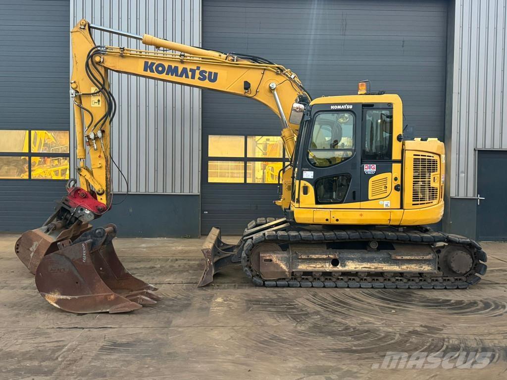 Komatsu PC138-11 حفارات زحافة