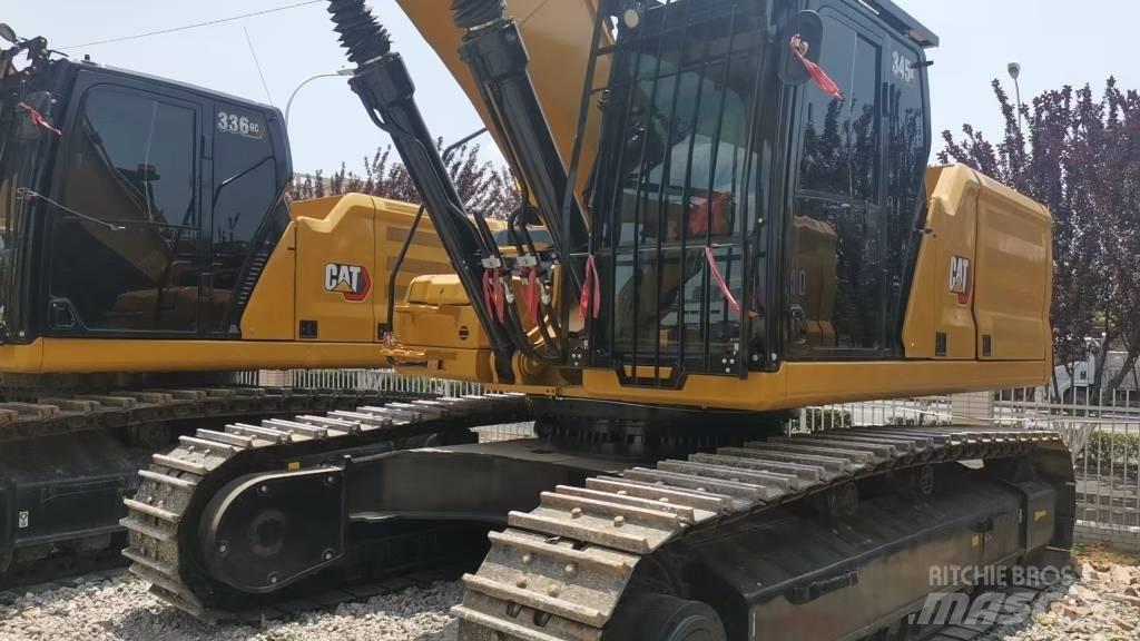 CAT 345 حفارات زحافة