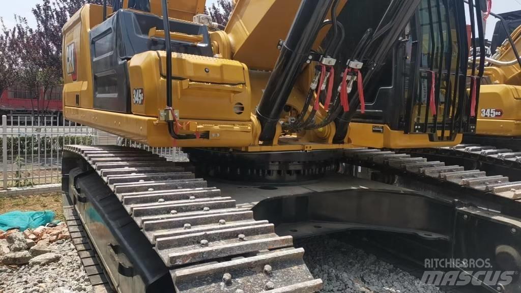 CAT 345 حفارات زحافة