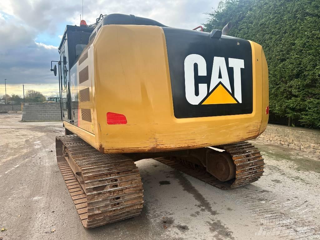 CAT 320 EL حفارات زحافة
