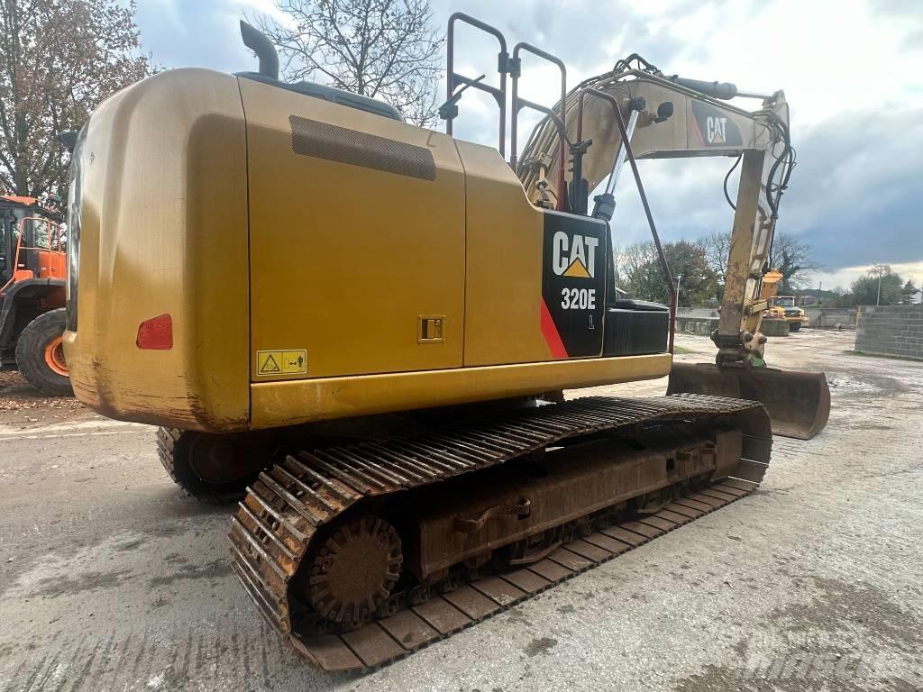 CAT 320 EL حفارات زحافة
