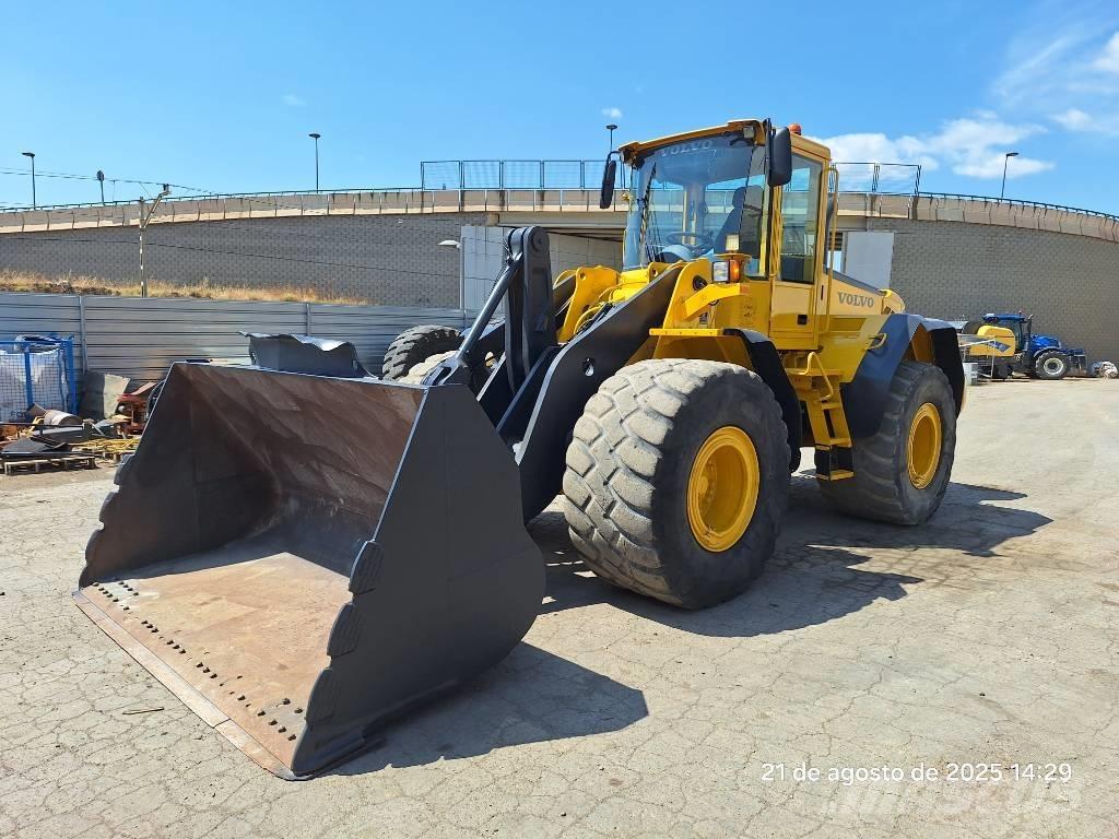Volvo L 120 E لوادر بعجل