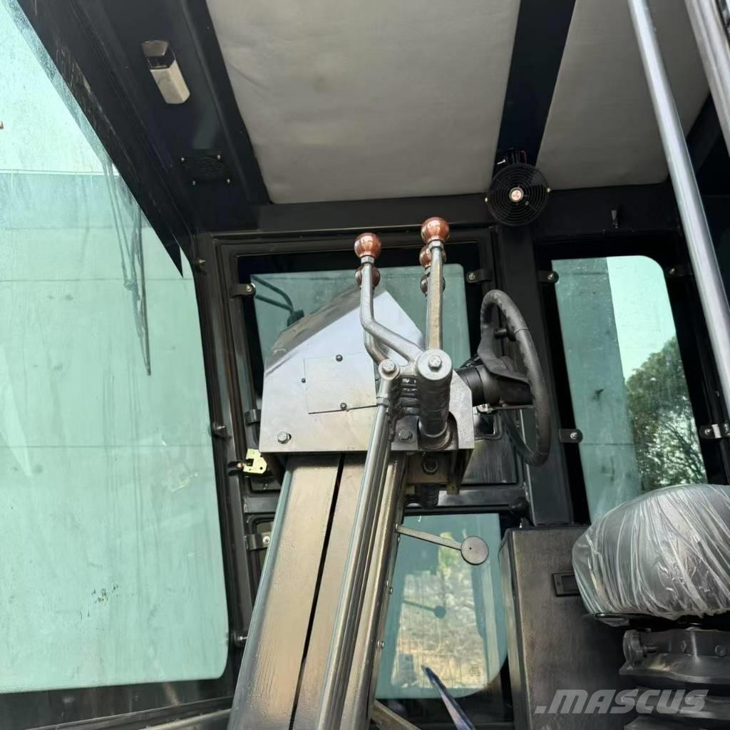 CAT 140 G معدات تمهيد الطرق