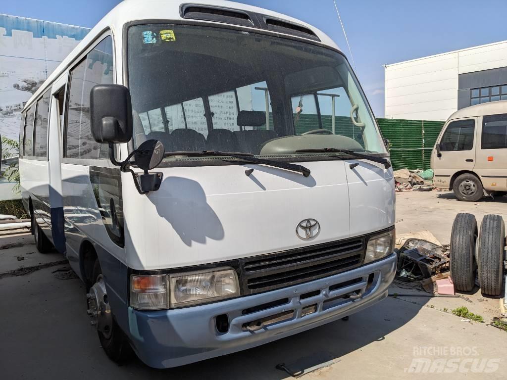 Toyota Coaster Bus حافلة صغيرة