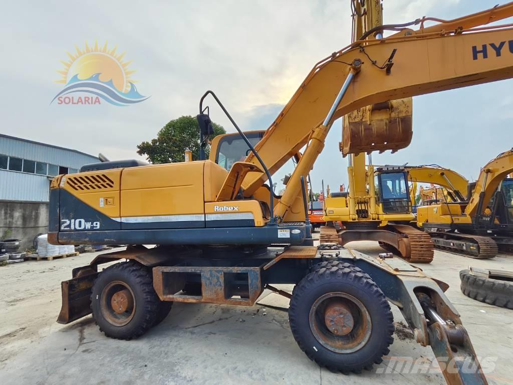 Hyundai Robex 210W-9 حفارات بعجل