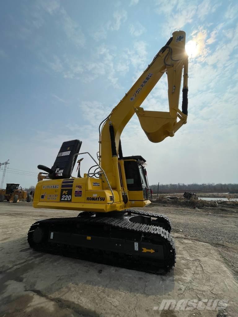 Komatsu PC 220 حفارات زحافة