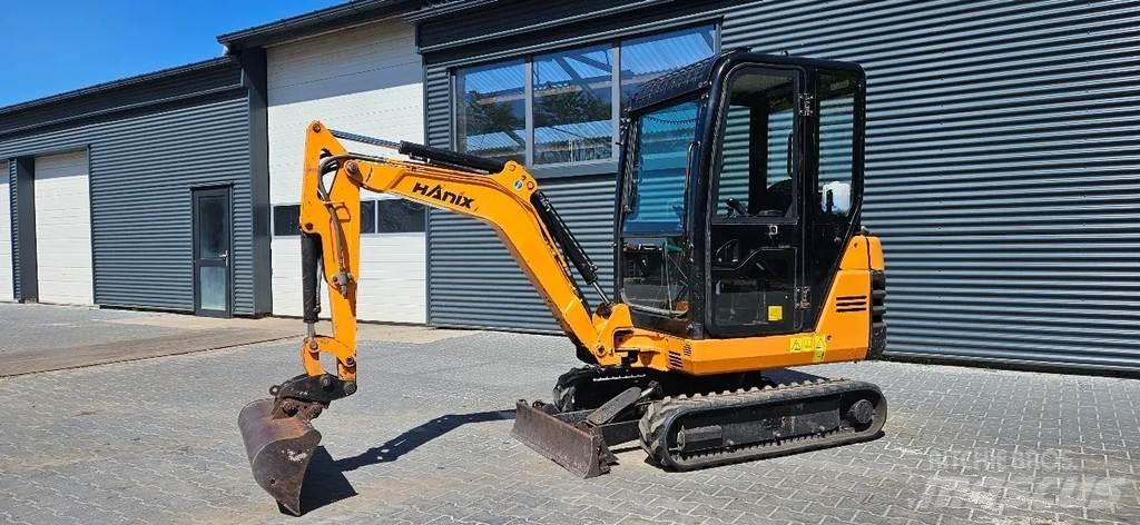 Hanix H 17D حفارات صغيرة أقل من 7 طن (حفارات صغيرة)