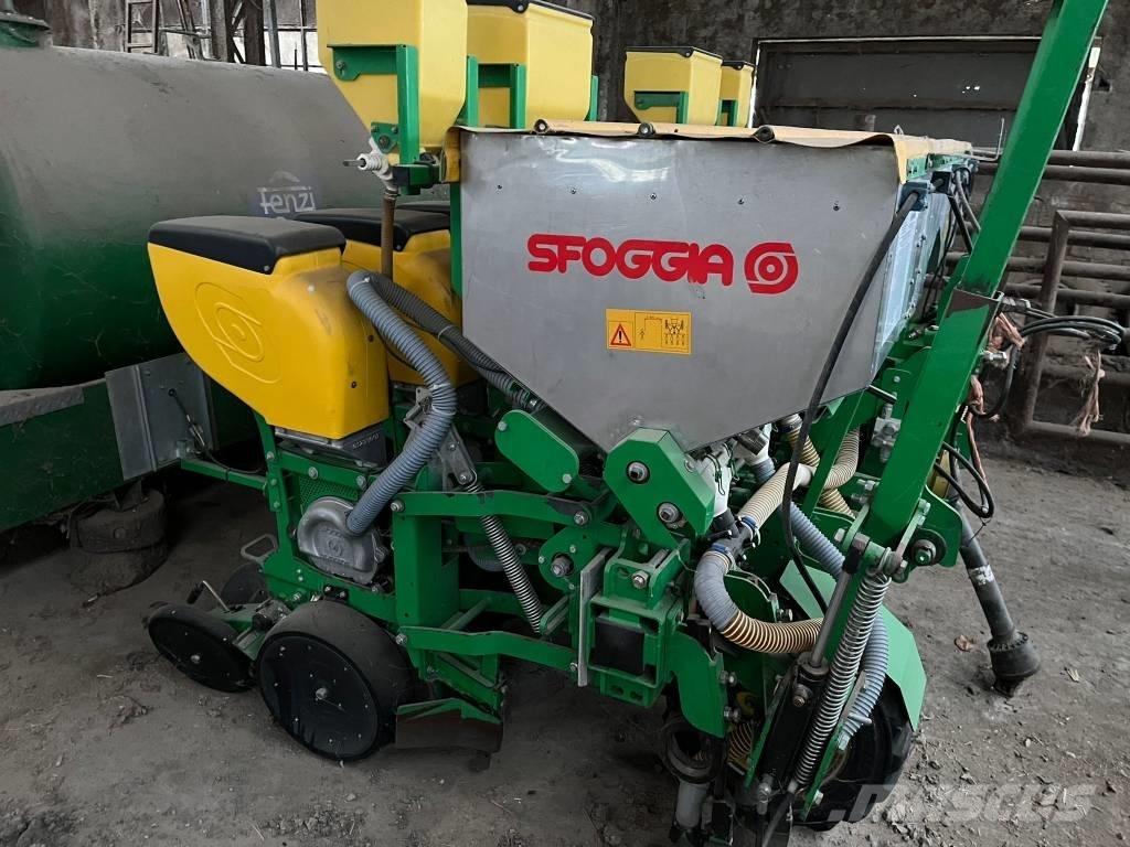 Sfoggia DISCOVERY ماكينات البذر الدقيق