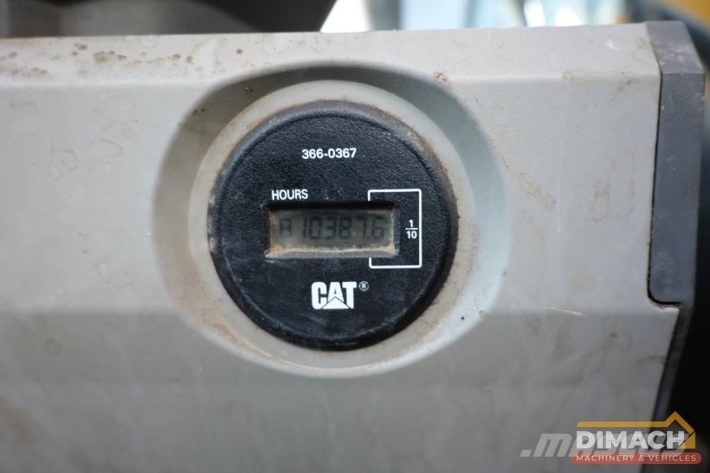 CAT 324EL حفارات زحافة