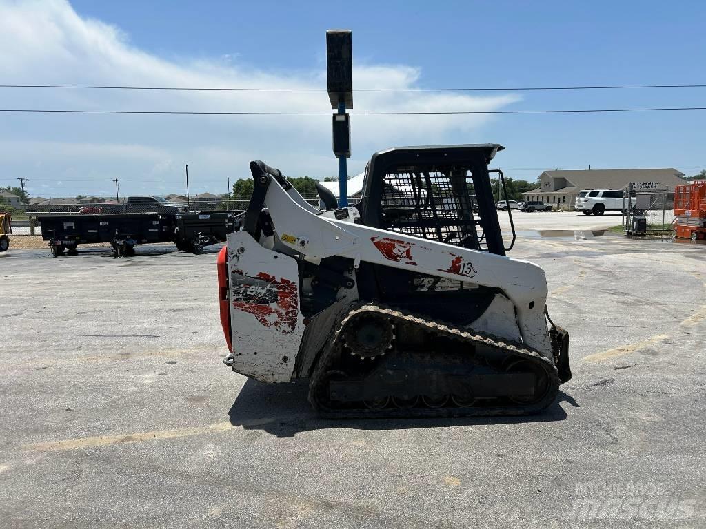 Bobcat T64 لوادر انزلاقية التوجيه