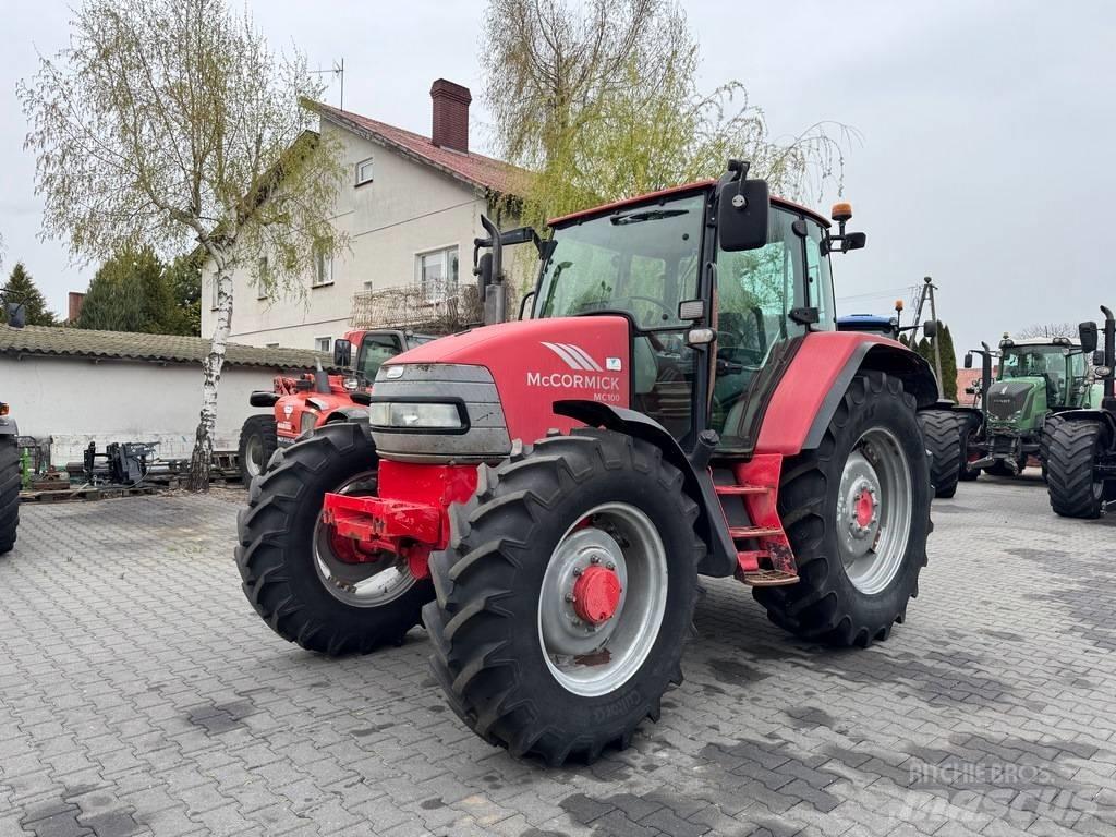 McCormick MC100 الجرارات