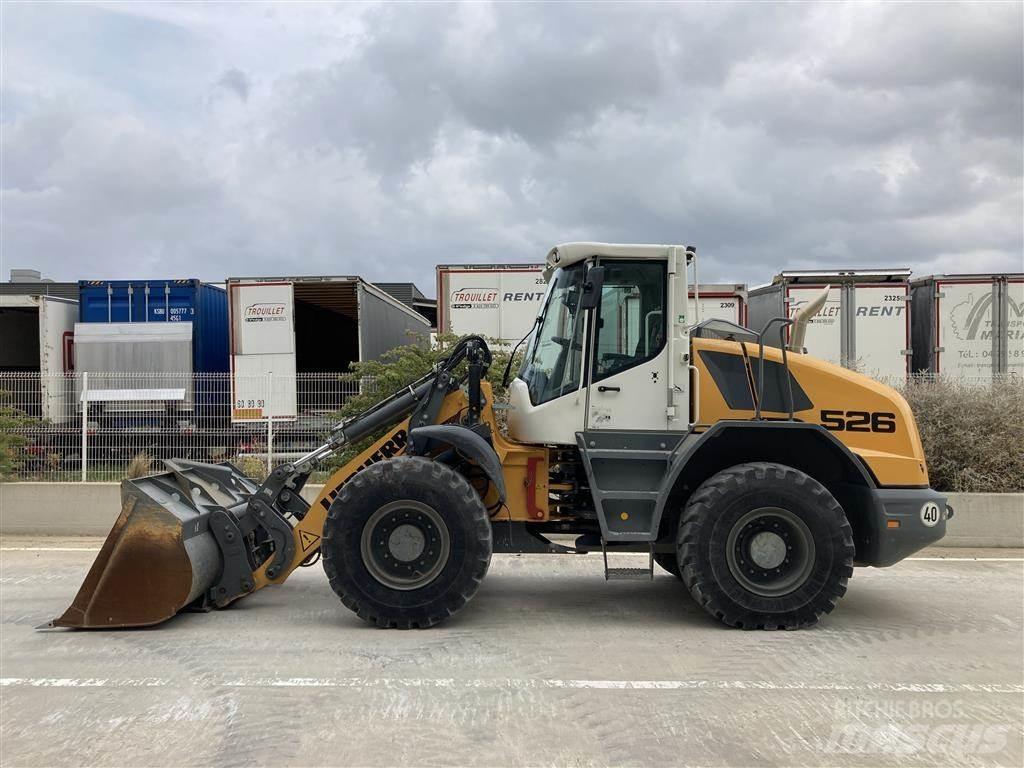 Liebherr L 526 لوادر بعجل