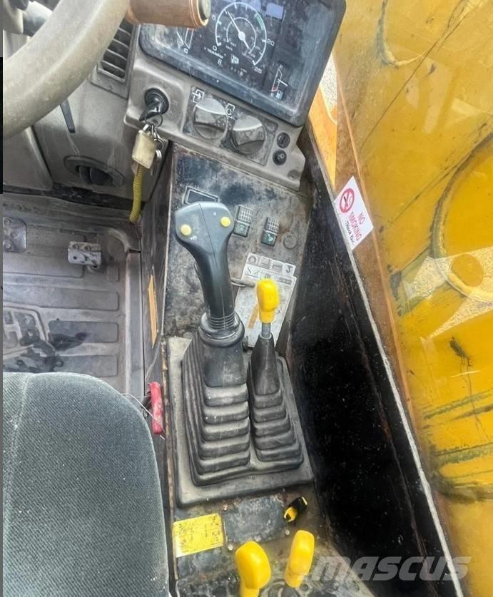 JCB 532-120 مناولات متداخلة