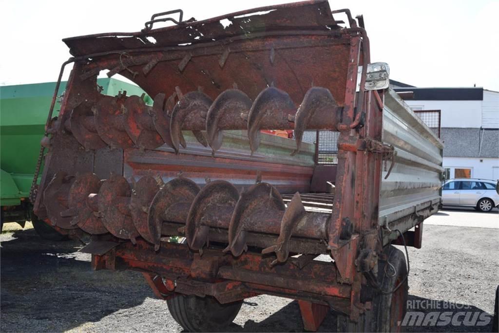 Bruns EAK 80 معدات توزيع السماد العضوي