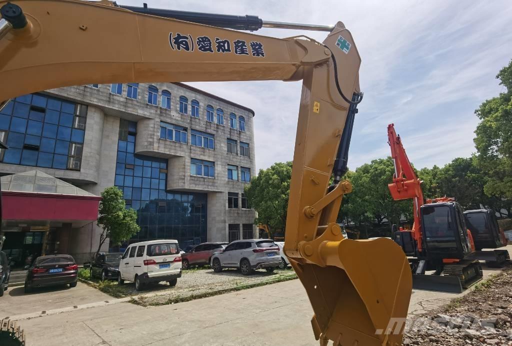 CAT 325D حفارات زحافة