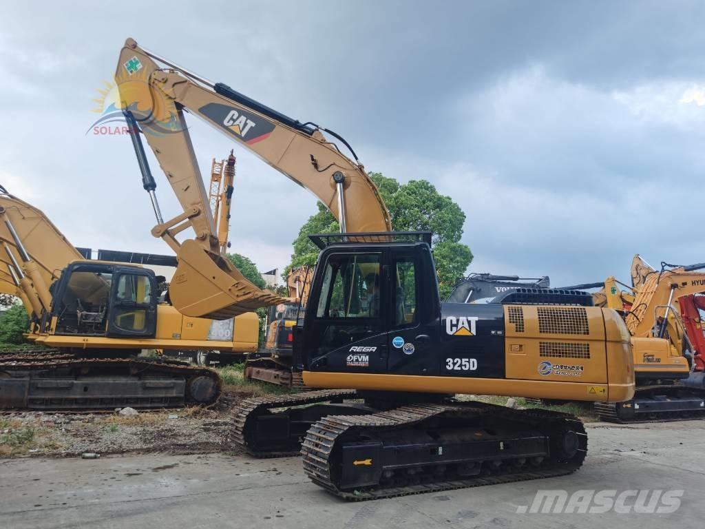 CAT 325D حفارات زحافة